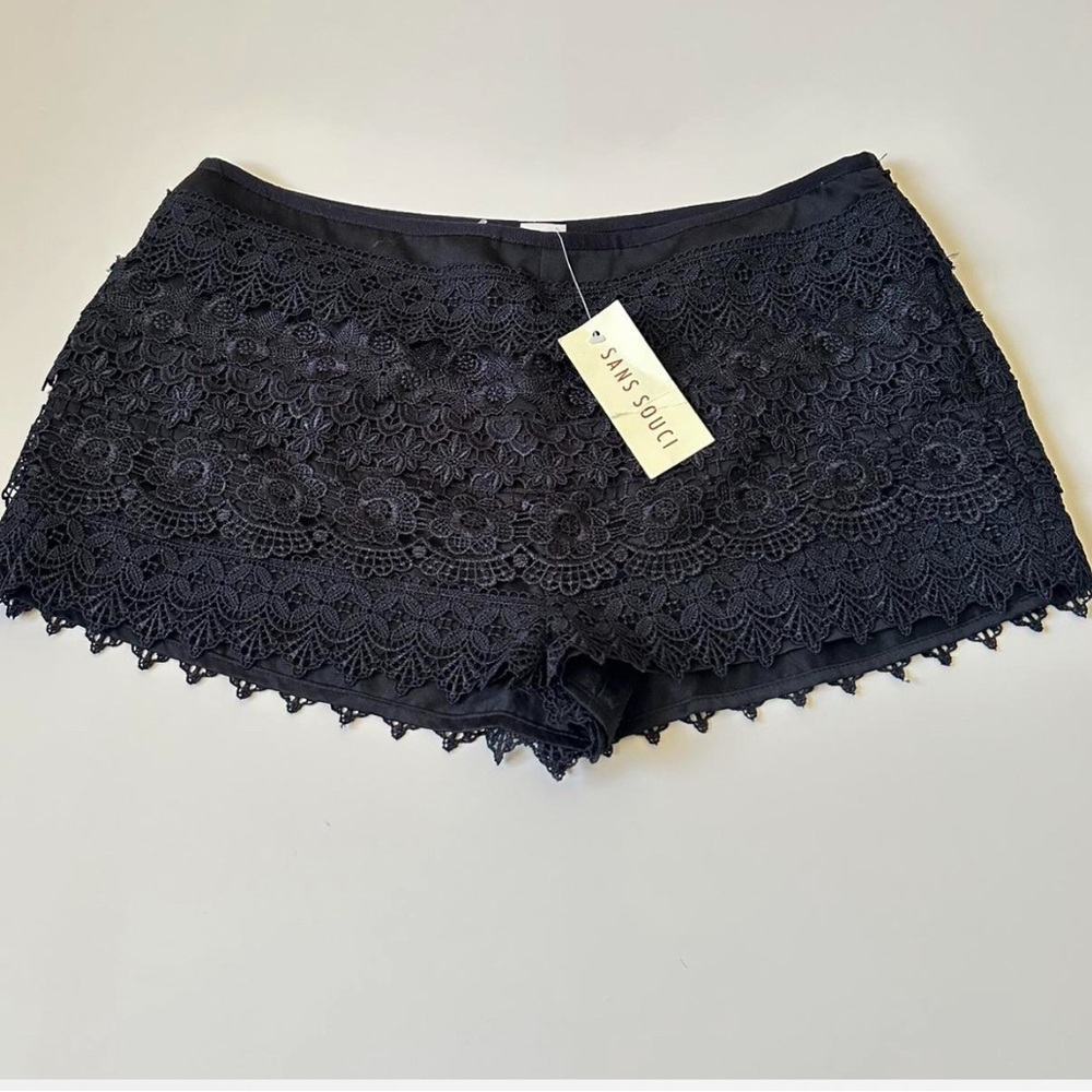 Sans Souci Lace  Black Elegant Shorts NWT~L